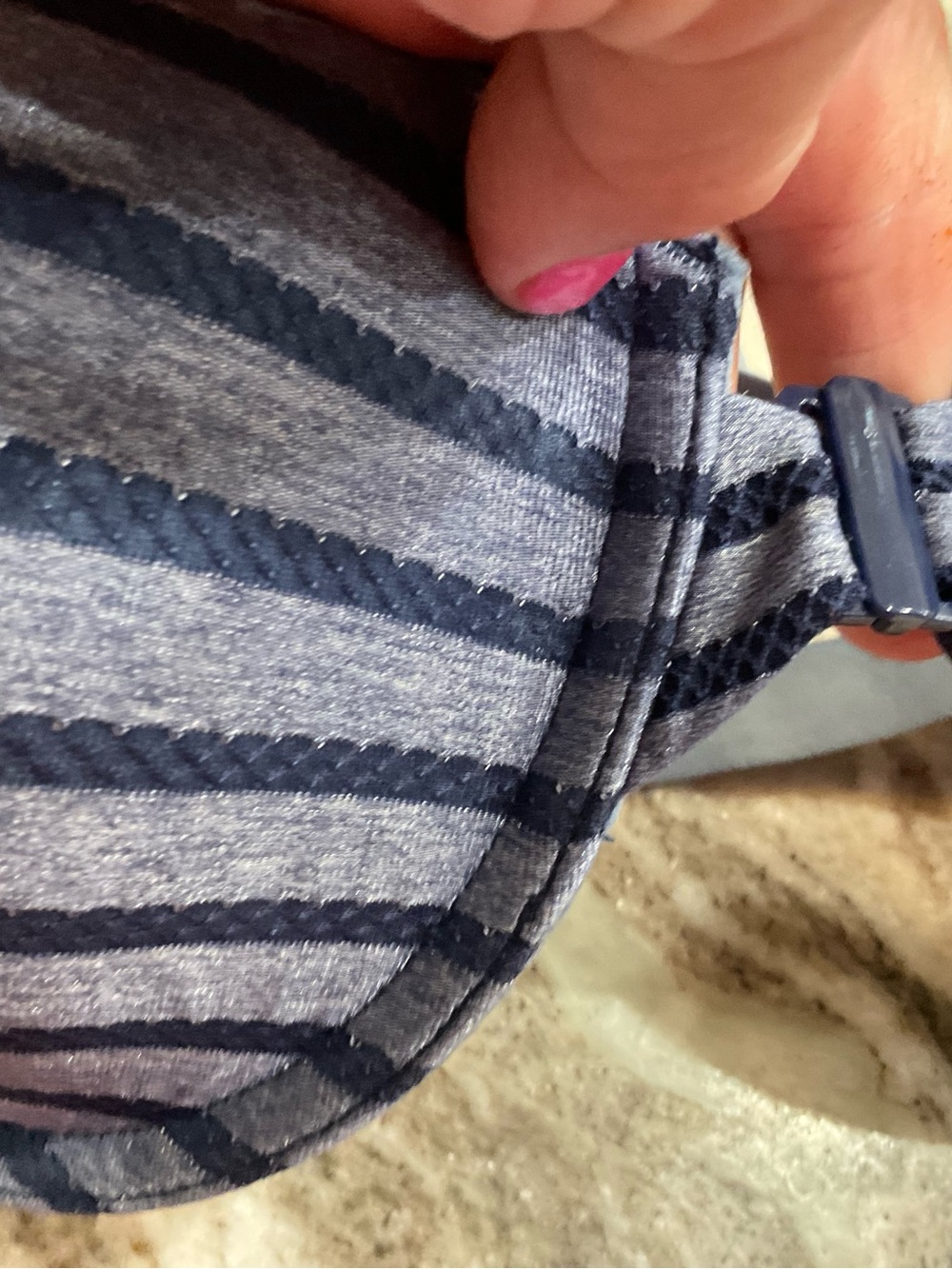 Victoria's Secret Up Lift Semi Demi Front Close Bra - Picture 3 of 7
